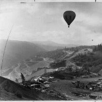 A dozen hot air balloons from as far away as Salt Lake City and Bakersfield made Easter weekend