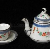 Toy tea service