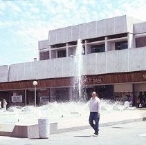 View of the Downtown Plaza on K Street also known as the K Street Mall