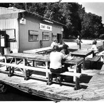 Exterior view of the Chart Room in Broderick, CA