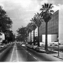 View of Capitol Mall looking east at the western entrance of the California State Capitol building