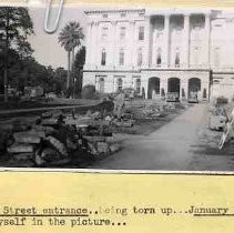 Hepting in front of Capitol