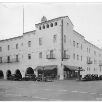 Breuner's Furniture Store