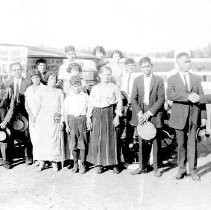 The Frank Domingo Family Wins a Car