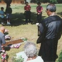 Tule Lake Linkville Cemetery Project 1989: Religious FiguresNear the Gravemarker