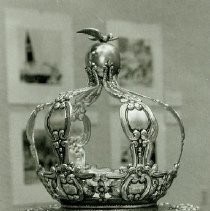 Portuguese Society Festa crown