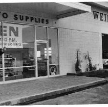 Weinstock's Auto Center at Florin Mall