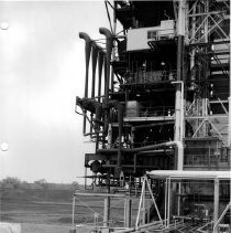 Alpha test stands. Installing vacuum jacketed pipes from LH2 storage tank to Test Stand 1