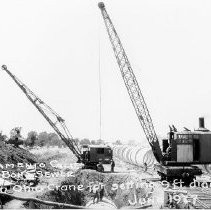 Ohio Crane Sets 9' Diameter Pipe