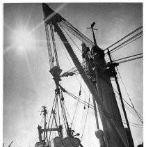 A power unit destined for the Bullards Bar Dam is unloaded