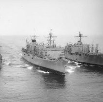 USS Sacramento practicing fuel hook-up