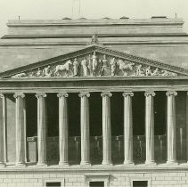 State Library and Courts Building