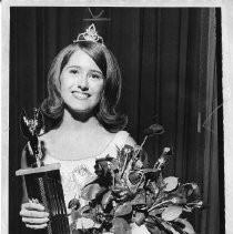 Judy Jones, a senior at Mira Loma HS, was crowned Sacramento Junior Miss at a pageant at California Junior HS