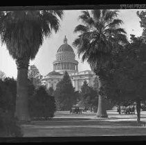 California State Capitol and park