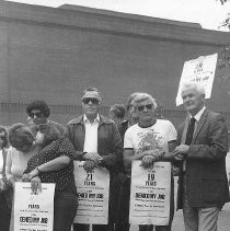 Sacramento Bee Pickets