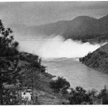Oroville Dam water release