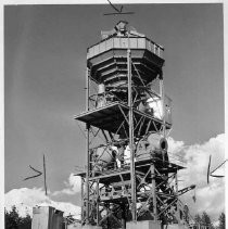A concrete mixing batch plant has been completed for construction of the Box Canyon Dam