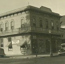 Weber & Brunner Meats & Groceries