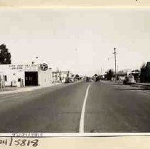 El Camino Ave. Looking east. Jan 12, 1940. Ernie Hawes, "Signal" Gas on the left. Highway #40