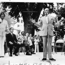 Bob Hope, the legendary comedian and movie and TV star, talks to a crowd in front of the Capitol