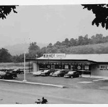 Kinney Shoes external view in rural setting