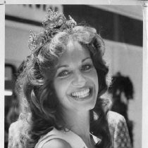 Betsy Jensen of Carmichael crowned 1977 Maid of Sacramento County