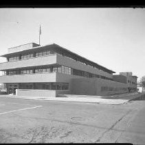 Sacramento Bee Building, Front