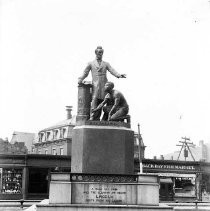 Statue Emancipation with Abraham Lincoln