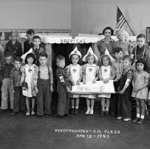 North Sacramento School Kindergarten Class 1943