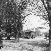 Oak Park sign and trolly