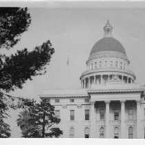Exterior view of the top of the California State Capitol