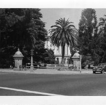 Exterior view of the California State Capitol