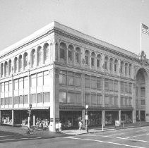 Weinstock's Interior