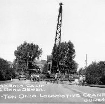 "Seventy-Ton Ohio Locomotive Crane"