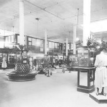 Weinstock's Interior