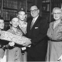 Girl Scouts with Governor Brown