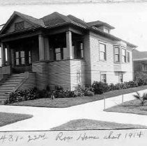 Home at 431 22nd Street, taken about 1914