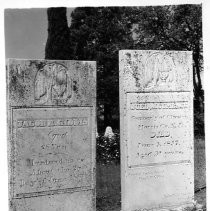 Mountain View Cemetery - gravestones of Jacob R. Giddis, Joel Cumback