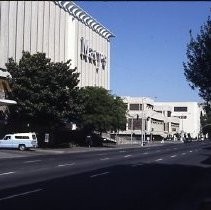 View looking west along the K Street Mall from 4th Street