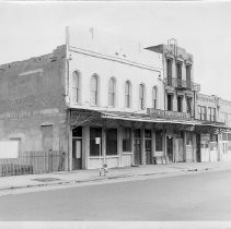 Pacific Coast Paper Company and the Newton Booth Store