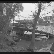 River Queen, a sidewheel steamboat sinking