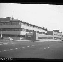 Sacramento Bee Building, Exterior