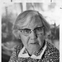 Elsie Dixon, genealogist