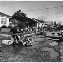 Residents Organize After the Flood