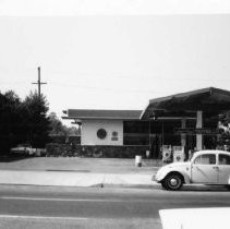 Redevelopement area block No. 450: 5th - 6th Streets & Q - R Streets