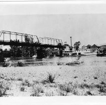 Steamer at Knights Landing on the Sacramento River