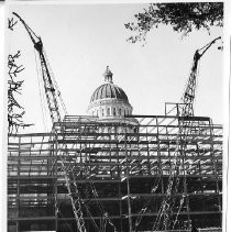 Exterior view of the California State Capitol undergoing construction of the new annex