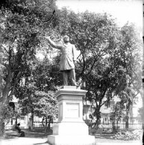 Statue Edward Everett