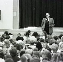 Mission Avenue School students and principal