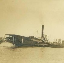 Boats on the Sacramento River